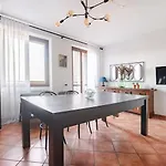 Apartament Maggiore Billard Pinball Arcade *